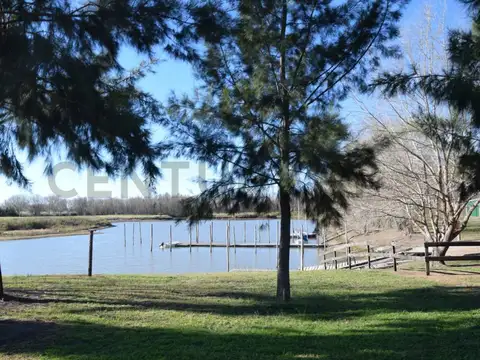 Camino a Baradero , Piso 0