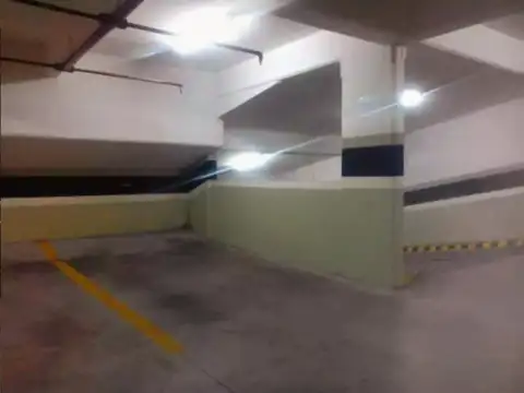 cochera cubierta en Muñiz!