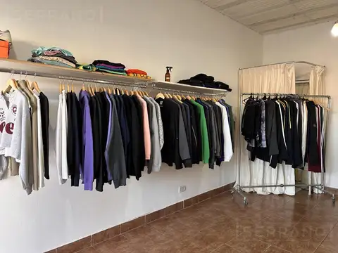 JBI. Venta casa con dos locales en Los Jazmines al 3200, Del Viso, Pilar