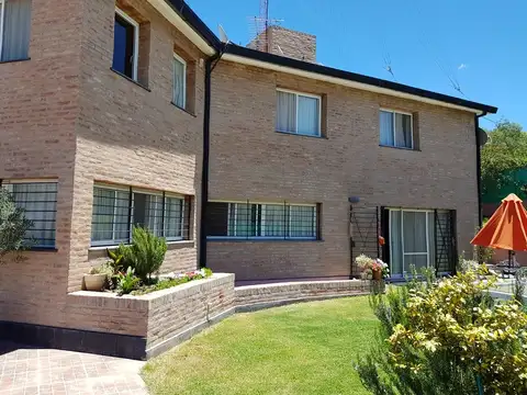 Casa en Venta en Villa Del Lago, USD 280.000