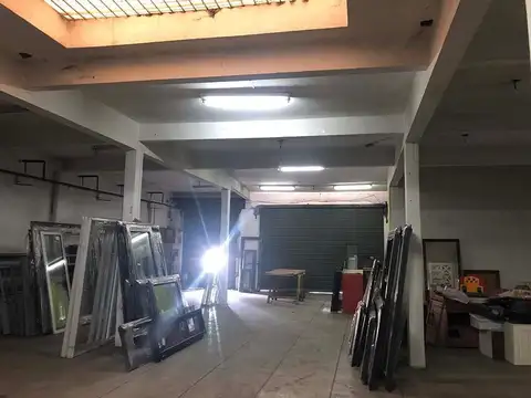 Local en Venta 40 años