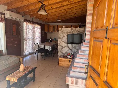 Casa 5 ambientes con 3 baños