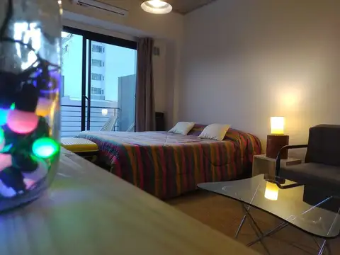 ALQUILER MONOAMBIENTE CON BALCON - PARQUE CHAS