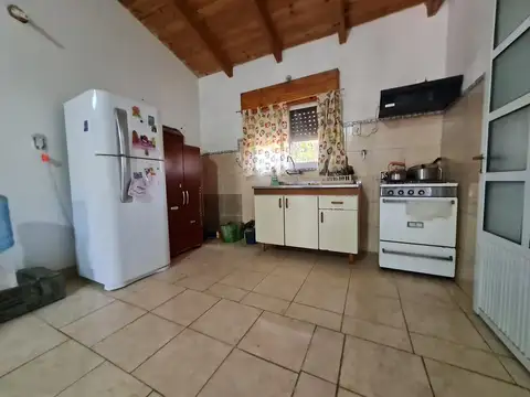 Casa 3 ambientes con 2 baños