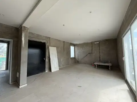 Casa en Venta en Pilar del Este - Santa Lucia, USD 190.000