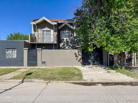 CASA EN VENTA 6 AMBIENTES ALEJANDRO KORN