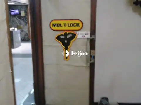 VENTA | Local en Galería: C. Pellegrini - Córdoba - 9 m²