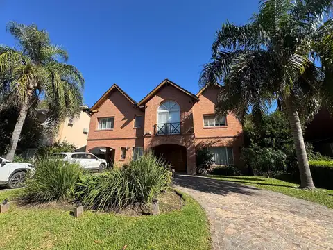 Casa en Venta en La Delfina, USD 350.000