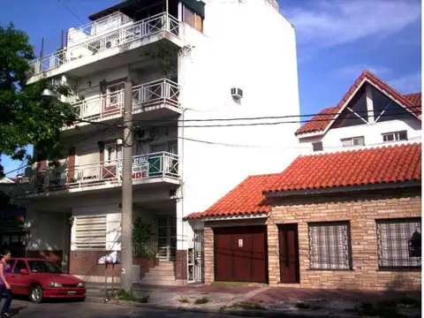 Departamento de 2 ambientes en venta CON COCHERA