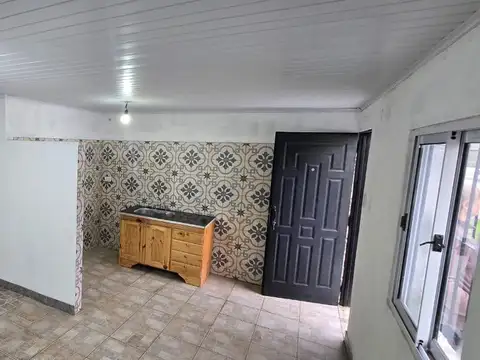 Departamento en Alquiler en Virrey Del Pino, $ 210.000