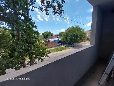 Depto Tipo Casa en Venta en Temperley, USD 47.000