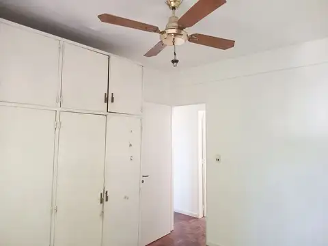 VENTA 4 AMBIENTES  FRENTE CON BALCÓN SAN CRISTOBAL