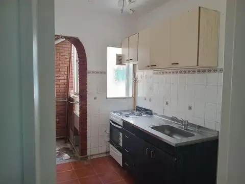 Departamento 4 ambientes con 1 baño