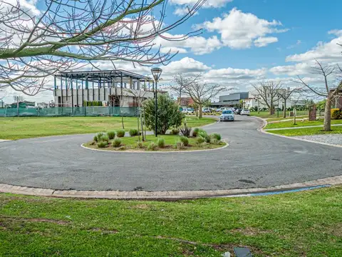 CASA - ESCOBAR - CANTON PUERTO - A ESTRENAR -PG