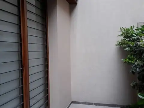 Depto Tipo Casa en Alquiler de 3 ambientes