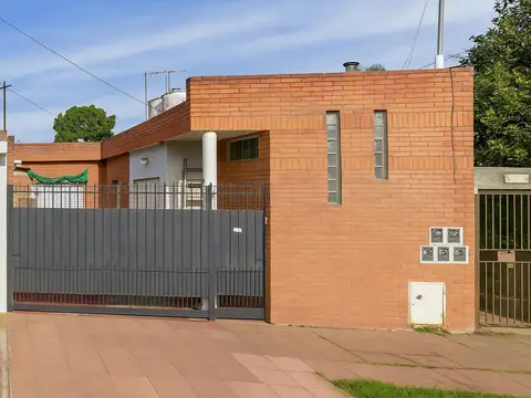 Venta de PH en Montevideo al 3800, Chilavert c/cochera descubierta