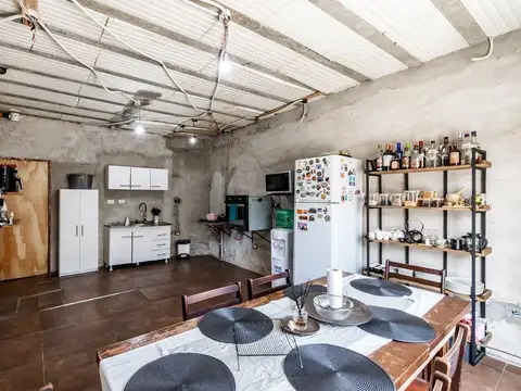 Juan José Castelli 6100