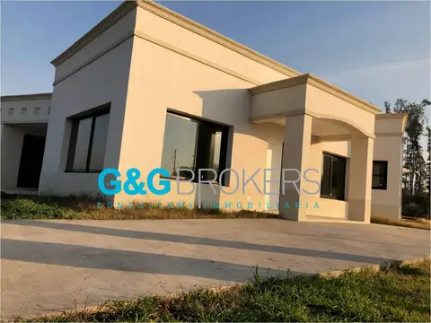 CASA EN BARRIO PRIVADO LOS JUNCOS - LUJAN