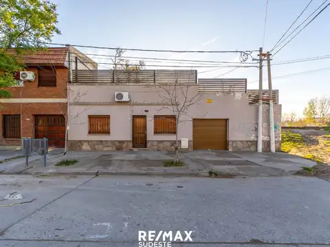 VENTA CASA A REFACCIONAR MACROCENTRO  APTO CREDITO