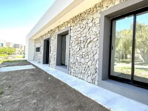 MODERNA CASA EN VENTA A ESTRENAR EN UNA PLANTA EL CANTON NORTE