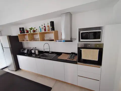 Casa 4 ambientes con 4 baños