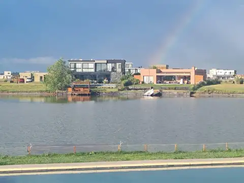 CASA SAN SEBASTIAN  A LA LAGUNA AREA 7 COD 327.5