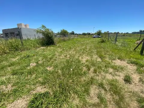 SE VENDE LOTE EN BARRIO SOLES SERRANOS III, UNQUILLO