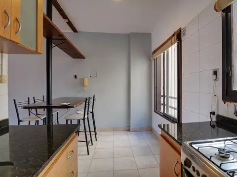 Departamento en Venta Con balcón Luminoso en Villa Crespo