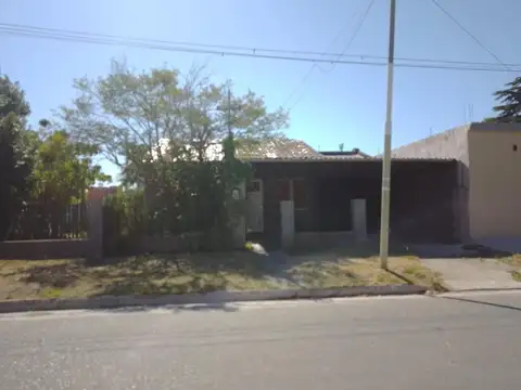 Dr Viviani y 25 de Mayo