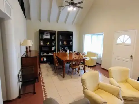 Venta Casa 5 ambientes Las Praderas de Lujan