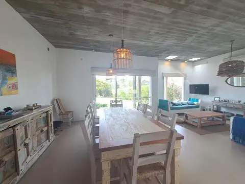 Casa en Venta en Montoya, USD 490.000