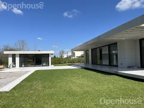 Espectacular Casa en Venta en Estancias del Pilar
