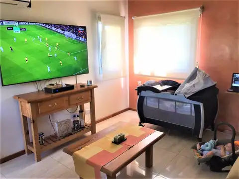 Casa 3 ambientes con 2 baños