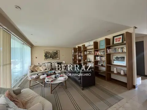 Casa en Venta en Ayres Plaza, USD 695.000