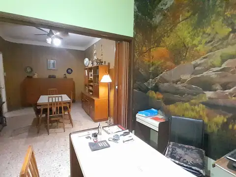 BOULOGNE - SÓLIDA CASA CON TECHO DE LOSA Y POSIBILIDAD DE AMPLIACIÓN EN PLANTA ALTA!  Lote 8.66 x 42