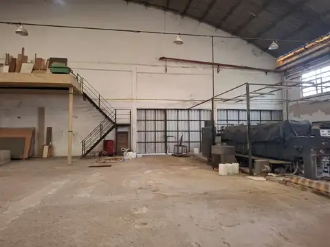 Galpon en Alquiler en Sarandi, USD 4.500