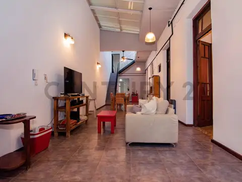 Venta de Casa de pasillo único de 4 dormitorios en Pichincha