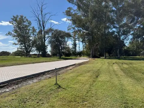 ADG. Lote interno y central en El Cardal 3