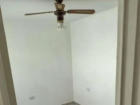 Depto Tipo Casa en Alquiler 50 años