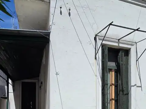 Casa de corte antiguo en Banfield