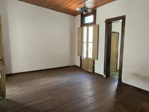 Casa de corte antiguo en Banfield