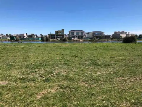 Terreno en Venta en Magallanes - Barrio cerrado, USD 89.000