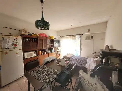 España 2100, Piso 1