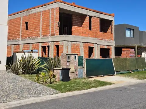 Casa en Venta al Este