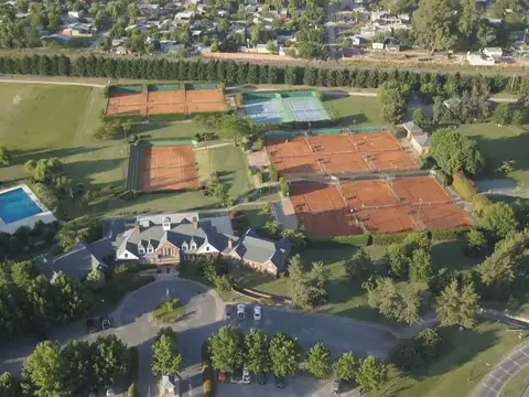 Lote en venta al arroyo en El Tilbury- Pilará