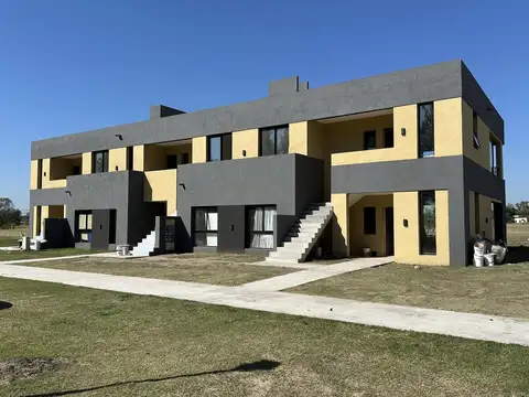 FINANCIACIÓN  Departamento 3 Amb en  Venta Medal Country Club Condominios al Golf