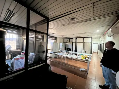 Galpon en Venta en Mataderos, USD 1.650.000