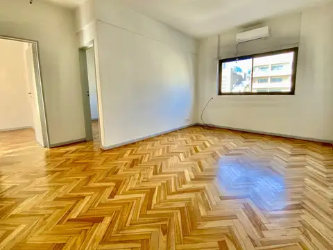 PISO 8  MUY LUMINOSO SEGURIDAD FRENTE A TORRES BELLINI ESMERALDA