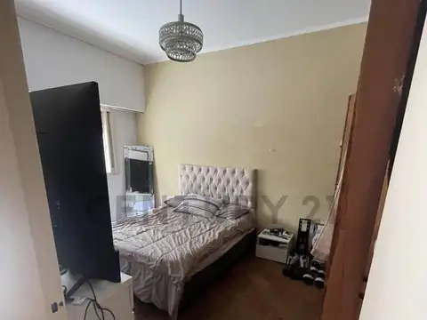 Casa 4 Ambientes con Quincho, Patio, Fondo y Terraza - Flores Norte