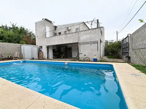 Casa en Venta con 1 cochera